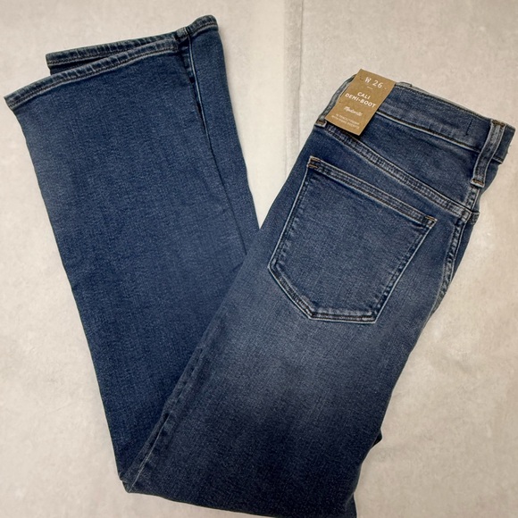 NWT; 🌸Madewell Cali Demi Boot Jeans🌸